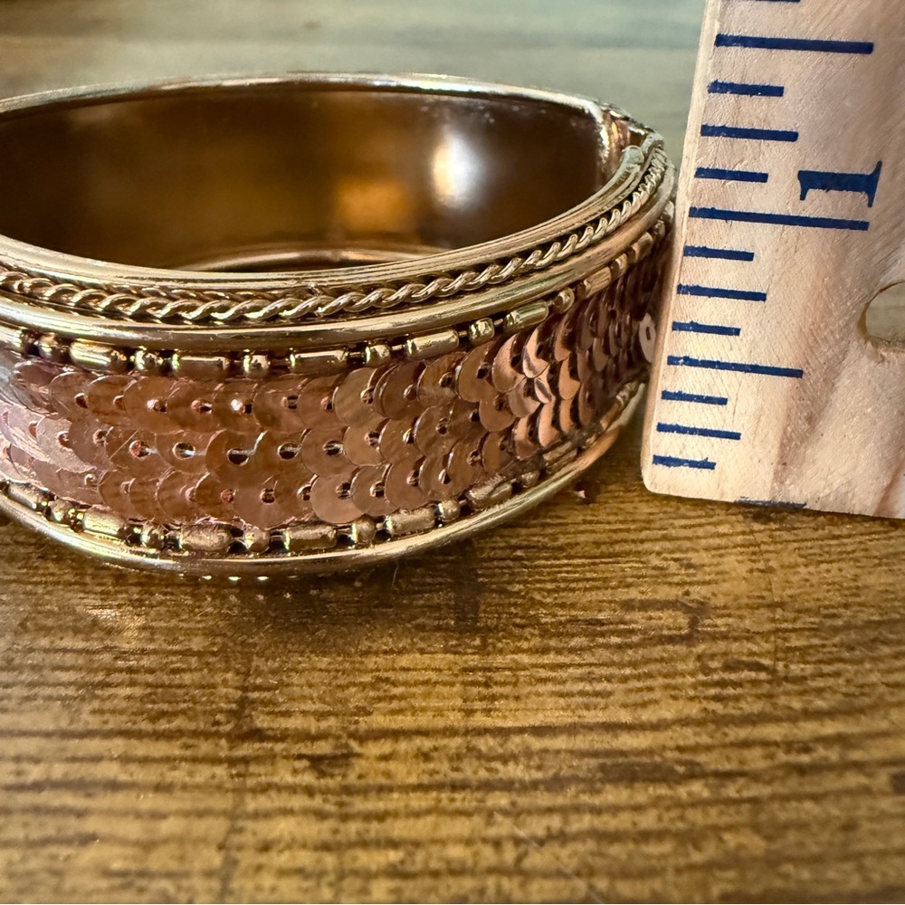 Y2K Chunky Copper Color Bangle Bracelet Metal & Sequins Spring Hinge Open Close - Picture 10 of 10